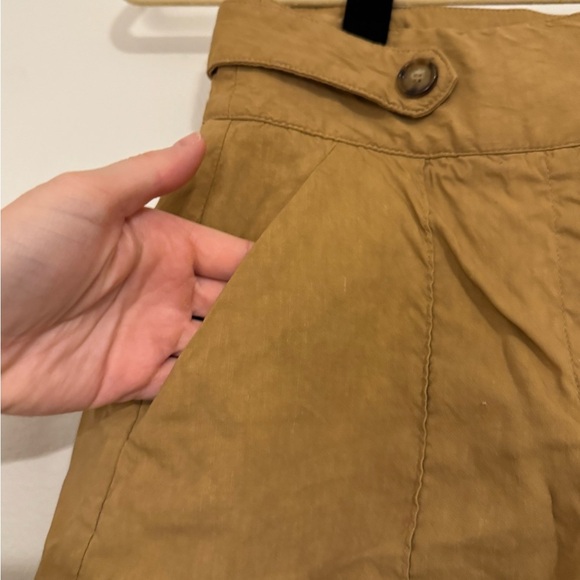 VERONICA BEARD Betty Stretch-Linen Shorts - Picture 3 of 13